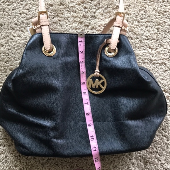 MK bag - Picture 8 of 8